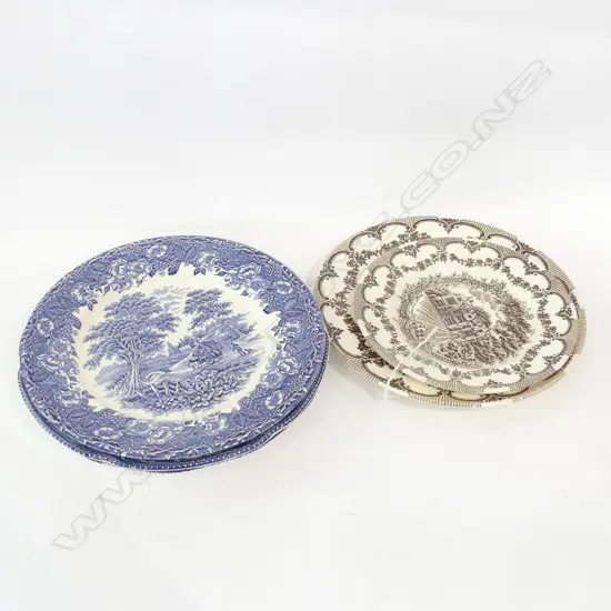 FOUR ASST BLUE & WHITE PLATES (DIA 250MM) + 2 BROWN & WHITE PLATES