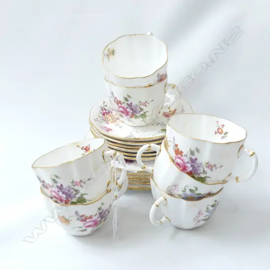6 ROYAL CROWN DERBY TRIOS + EXTRA PLATE & CUP