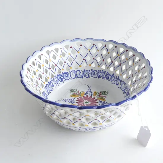 HAND PAINTED PORTUGUESE BASKET WEAVE CUT OUT PATTERN BOWL DIA  245MM