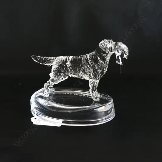 GOLDEN RETRIEVER W PHEASANT GLASS STATUETTE - SIGNED & DATED 'NEIL HARRIS 2016'