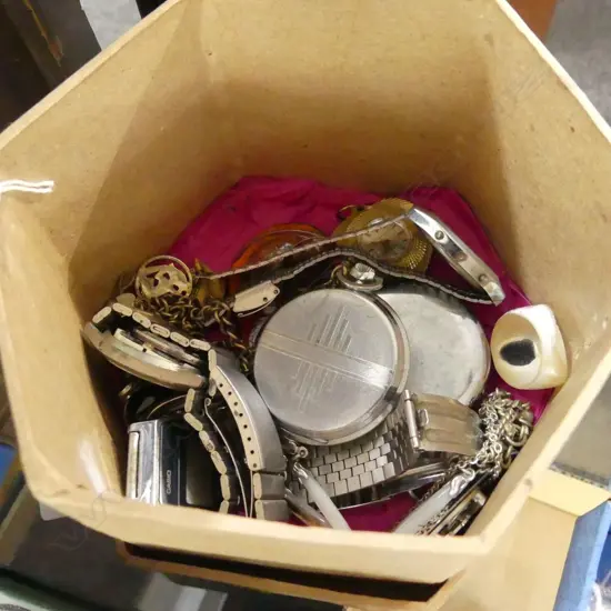 SM BOX ASST OLD JEWELLERY, WATCHES, POCKET WATCHES, RINGS, NECKLACES ETC..