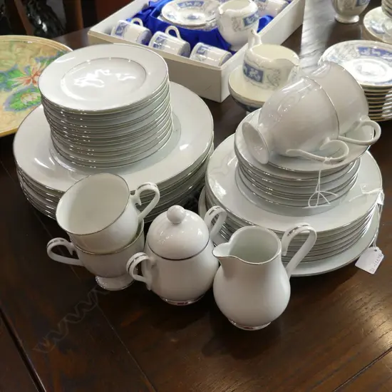 NORITAKE 'SILVERDALE' PART SET INCL 6 DINNER PLATES