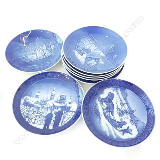 8 ASST BING & GRONDAHL BLUE & WHITE CHRISTMAS PLATES DIA 180MM