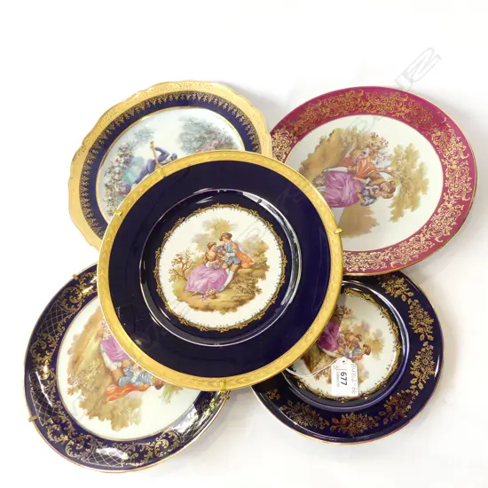 5 LIMOGES FRAGONARD PLATES; 2 X 230 2 X 245 & 1 X 190MM