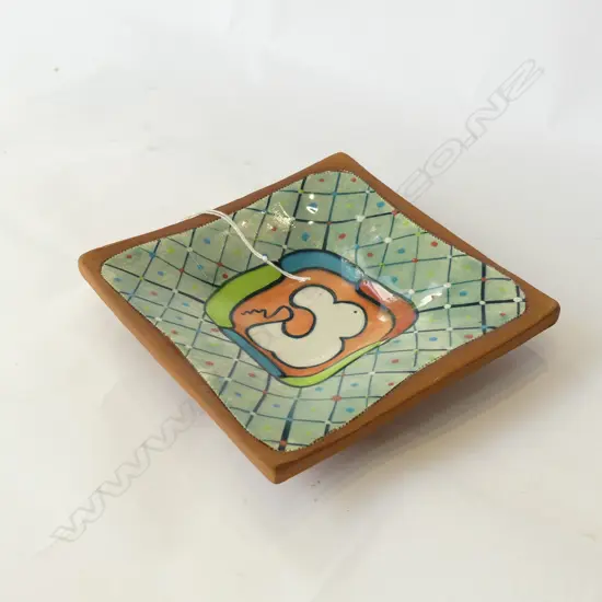 MOYRA ELLIOTT SMALL SQUARE DISH, MULTICOLOURED DECORATION W.160mm