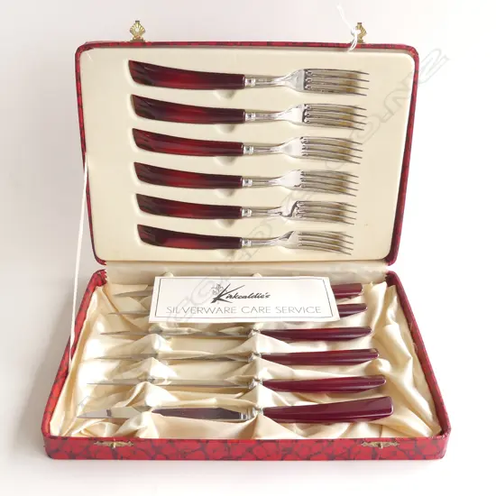 12 PCE VINTAGE STEAK SET IN ORIG. KIRKCALDIES CASE