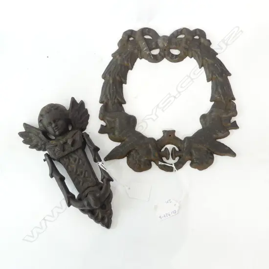 LG CAST IRON CHERUB DOOR KNOCKER