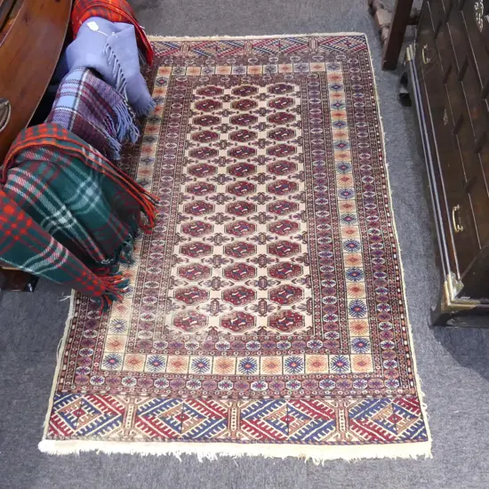 HAND KNOTTED WOOL PILE RUG 1500x950mm