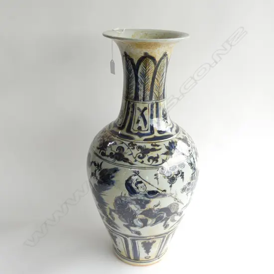 LG ORIENTAL BLUE, WHITE GLAZED FLOOR VASE H. 615MM