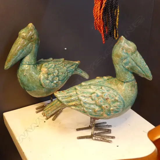 PR GLAZED CERAMIC BIRDS - PELICANS H.280mm