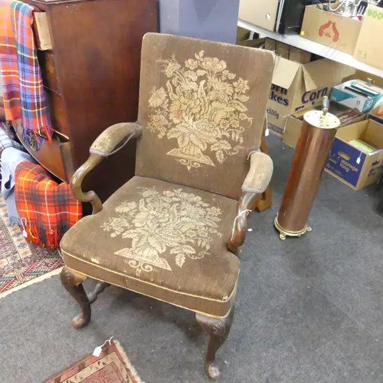 QUEEN ANNE STYLE UPHOLSTERED ARM CHAIR