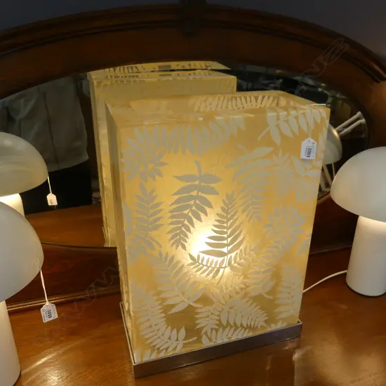 CONTEMPORARY RECTANGULAR RESIN LAMP w. FERN DESIGN AF H.500mm
