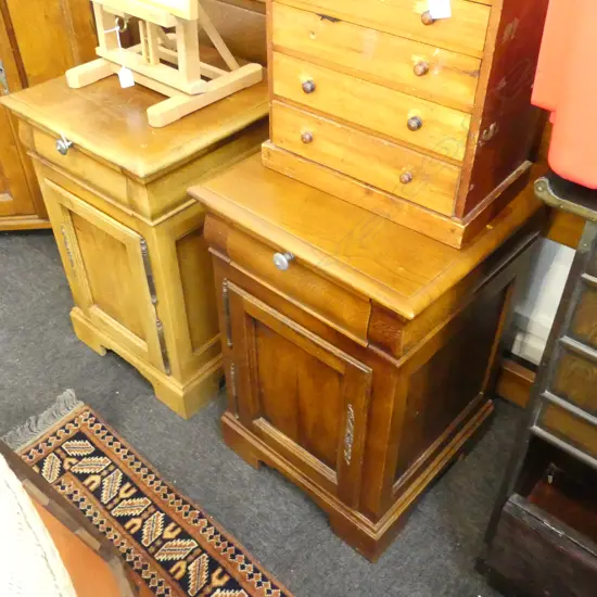 PR SEFTON POWRIE BEDSIDE CABINETS 450x450x680mm