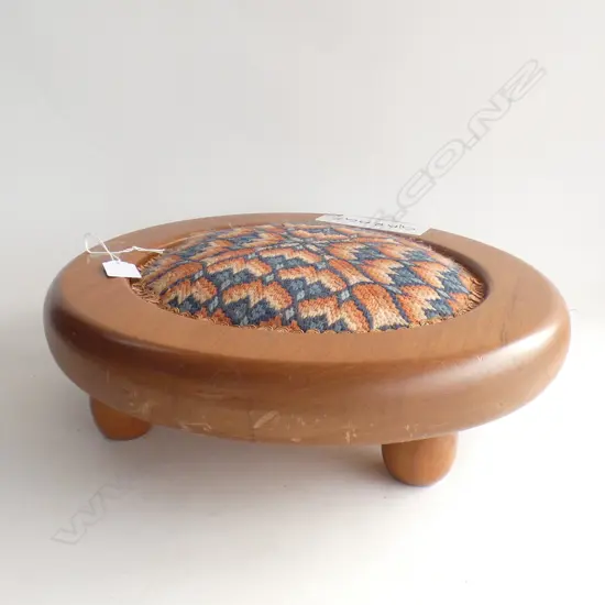 FLAME STITCHED FOOTREST 390mm dia