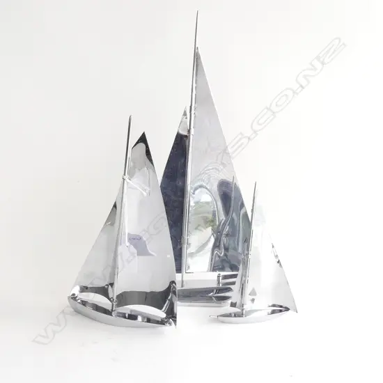 3 RETRO CHROME YACHTS GRADUATED- TALLEST H 375MM