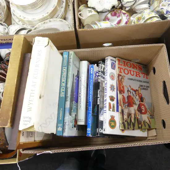 BOX ASST BOOKS ETC.. INCL REFERENCE & ART BOOKS