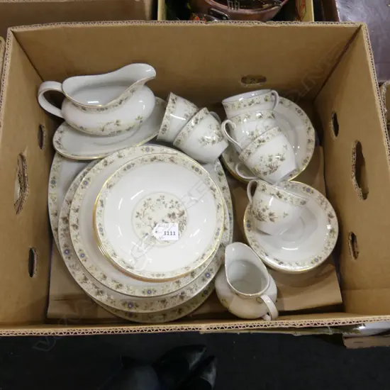 ROYAL DOULTON 'MANDALAY'  DINNER SERVICE ...