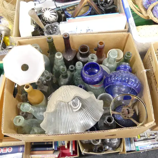 LARGE BOX LOT VINTAGE BOTTLES