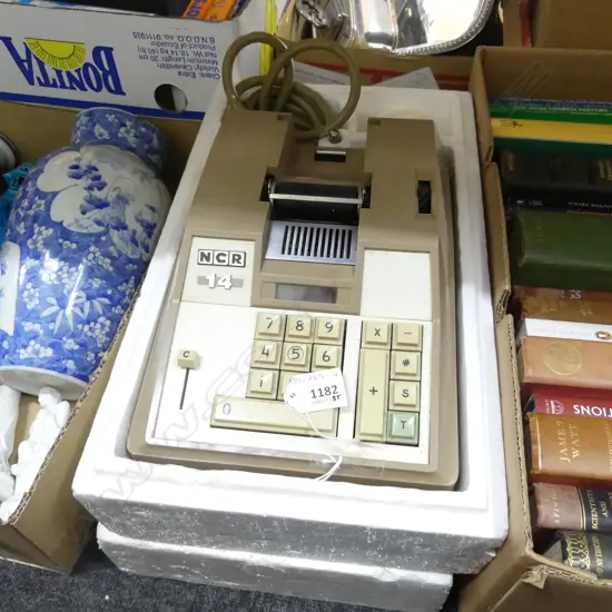 LG VINTAGE NCR 14, 10 KEY ELECTRIC ADDING MACHINE