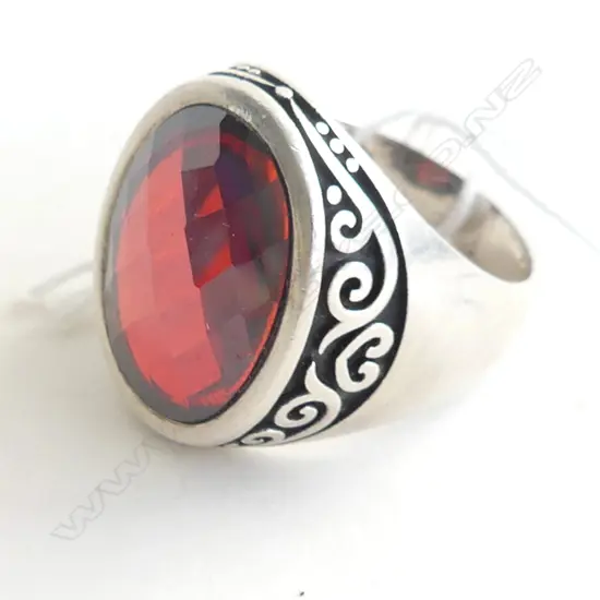 925 SILVER & LG RED STONE RING, SIZE X½