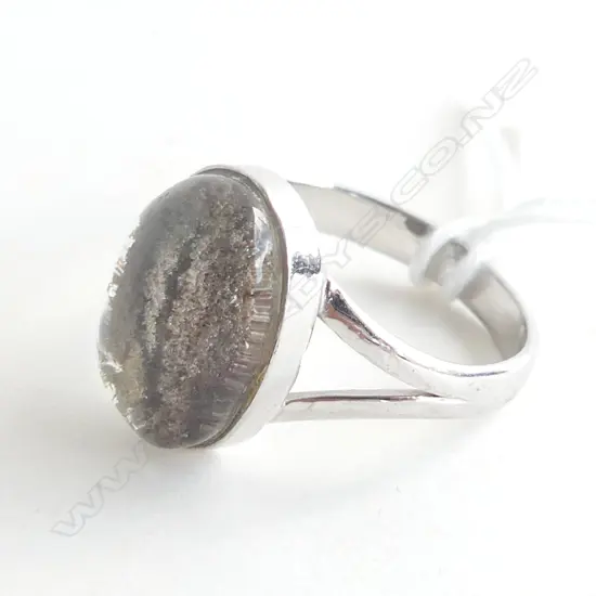 925 SILVER & LG STONE RING, SIZE R