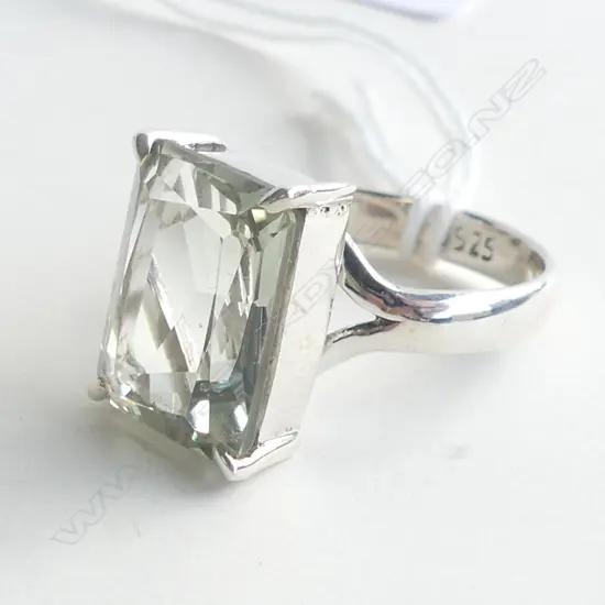 RING  - GREEN  AMETHYST & .925 SILVER, SIZE P