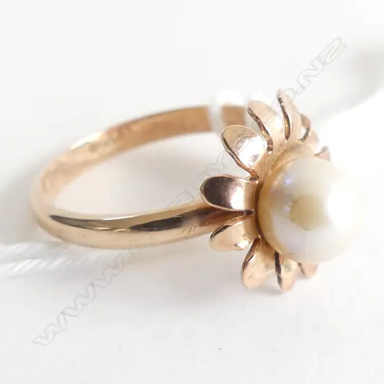 9ct. ROSE GOLD & CULTURED PEARL RING 2.18gms, SIZE L