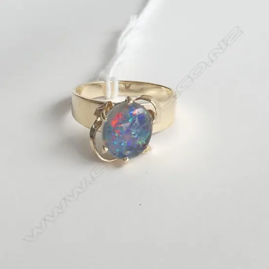 9ct. GOLD OPAL TRIPLET DRESS RING 4.5gm, SIZE O