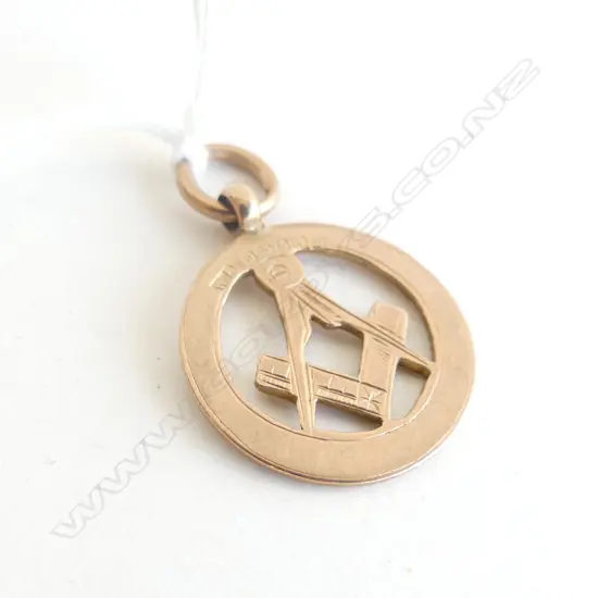 9ct. GOLD MASONIC PENDANT 3gm.