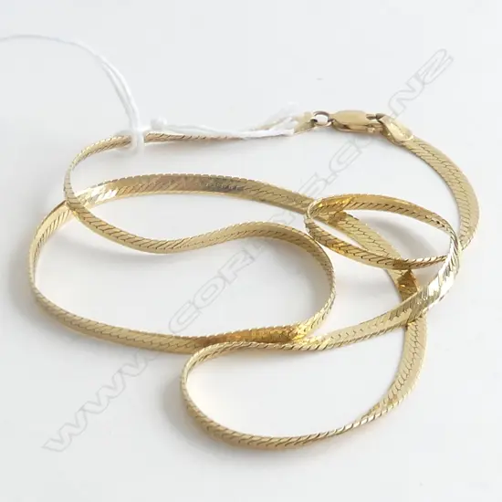 18ct. GOLD OMEGA FLAT CHAIN ITALIAN NECKLACE 9.5gm.