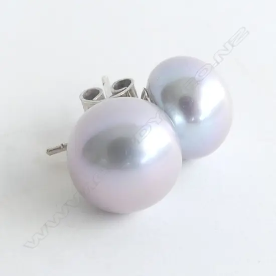 GREY PEARL & .925 SILVER STUD EARRINGS