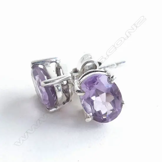 AMETHYST & .925 SILVER STUD EARRINGS