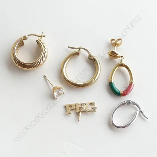 ASST. SCRAP GOLD; 18ct & 9ct. 4.4gm.