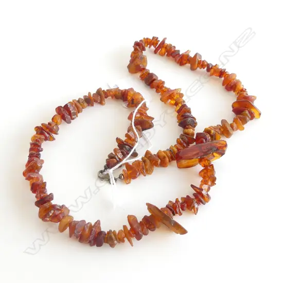 AMBER CHIP BEAD NECKLACE