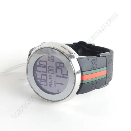 GUCCI DIGITAL WATCH - WORKING