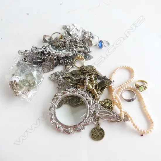 ASST RINGS INCL .925 SILVER ETC..+ PEARL NECKLACE, CHARM BRACELET ETC..