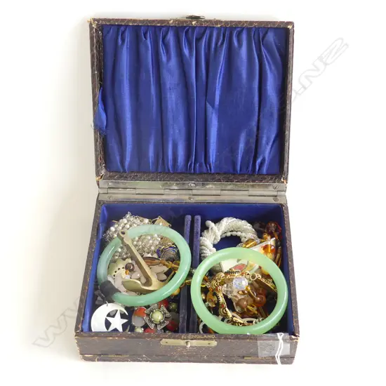 BOX COSTUME JEWLLERY