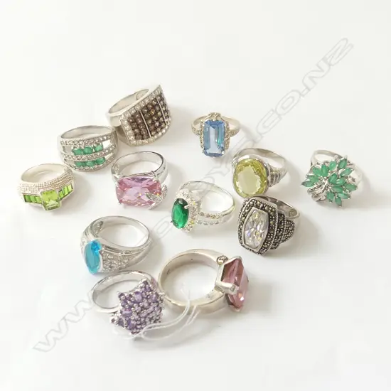 12 STG COSTUME RINGS 85gm.