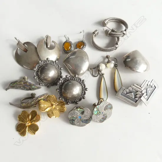 10 PRS STG EARRINGS 110gm.