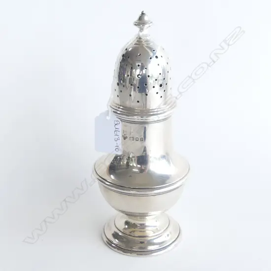 STERLING SUGAR SIFTER, HALLMARKED LONDON 1930, H.205mm, 327gms