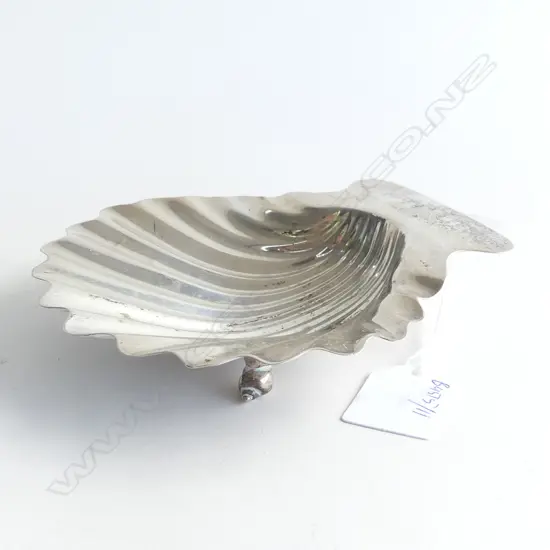 VICT STG SILVER SHELL BUTTER DISH MAKER V MANN LONDON 1849 122gm