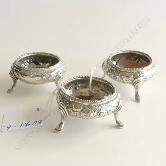 SET 3 VICTORIAN 1862 SILVER SALTS. EMBOSSED. 94gms small faults