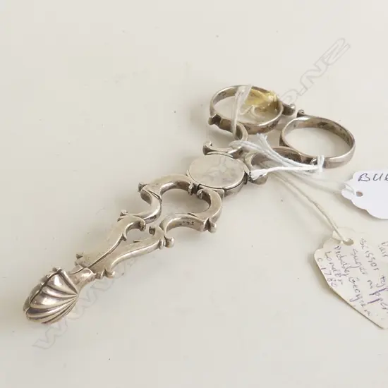 PR. GEO.III SILVER SCISSOR NIPS c.1780, LONDON, BY Henry Plumpton.