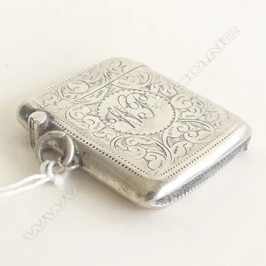 EDWARDIAN SILVER SCROLL ENGRAVED VESTA suspension loop Birm.1900