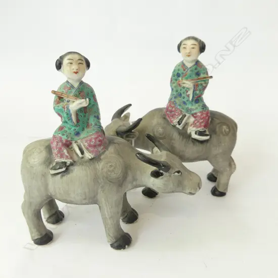 PR CHINESE FIGURINES; FEMALE MUSICIANS ON OX H.150mm