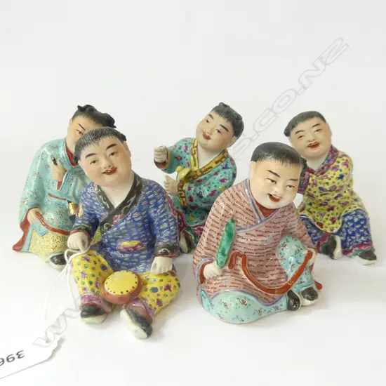 5 CHINESE CERAMIC CHILDREN H.100mm