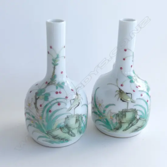 PR CHINESE FAMILLE ROSE VASES w. 6 CHARACTER MARK H.150mm