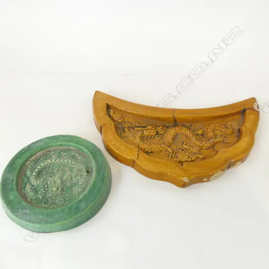 2 PCES CHINESE CERAMIC HOUSE TILES; BOTH W. DRAGON DESIGN; GREEN DISK 145mm dia & OCHRE CRESCENT W.290mm (REPAIRED)