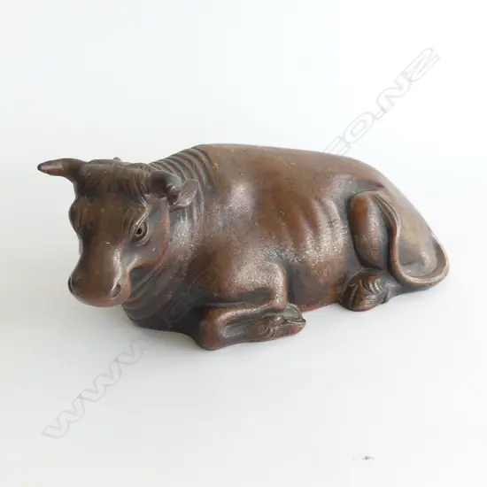 ORIENTAL CERAMIC CATTLE BEAST / BULL; STAMPED MAKERS MARK L.270mm