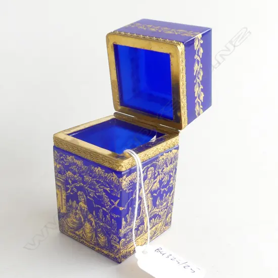 MURANO BLUE GLASS CIGARETTE BOX WITH GILDED DECORATION H.100mm